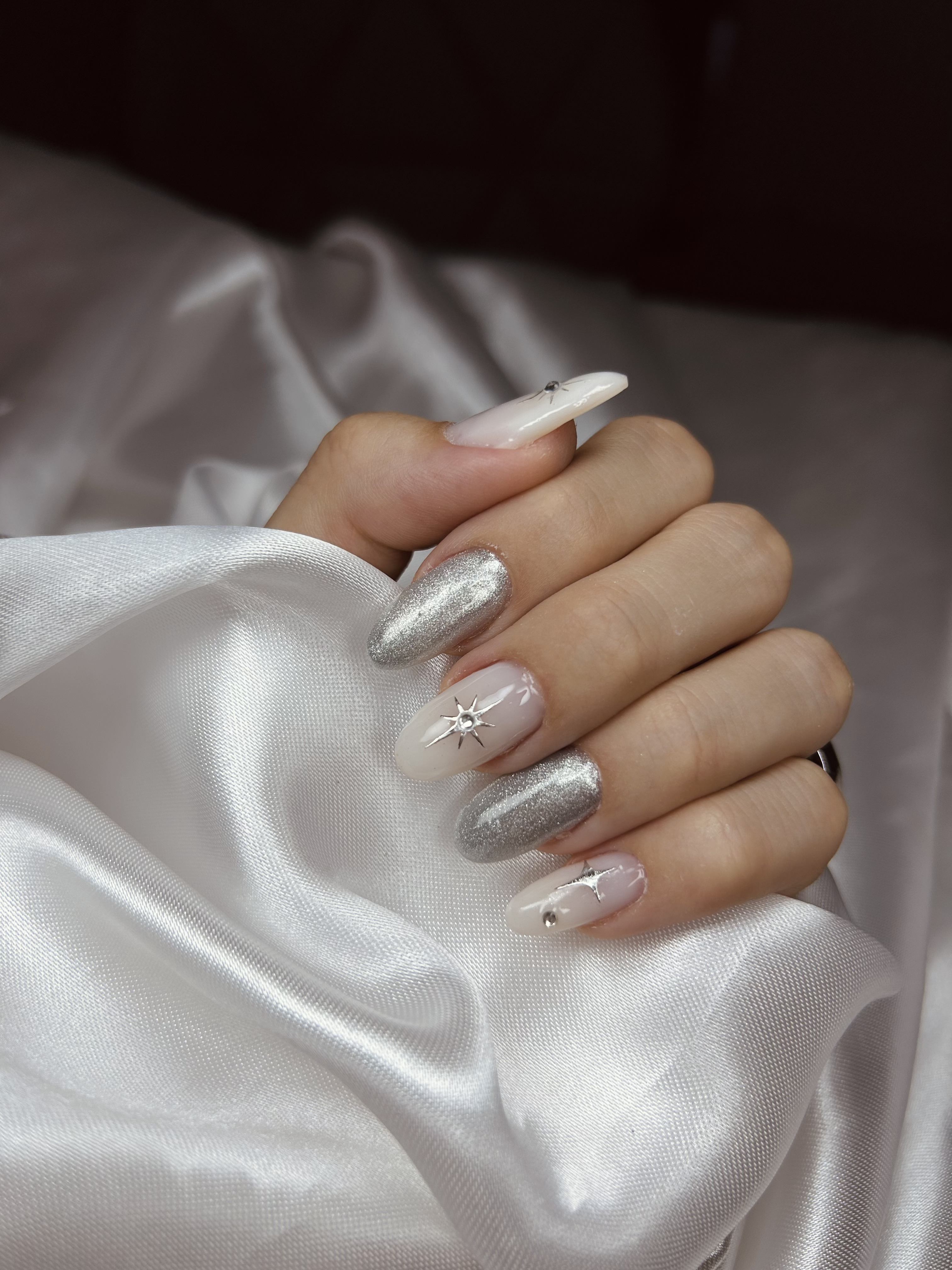 Nail art por Cíntia Caixeta